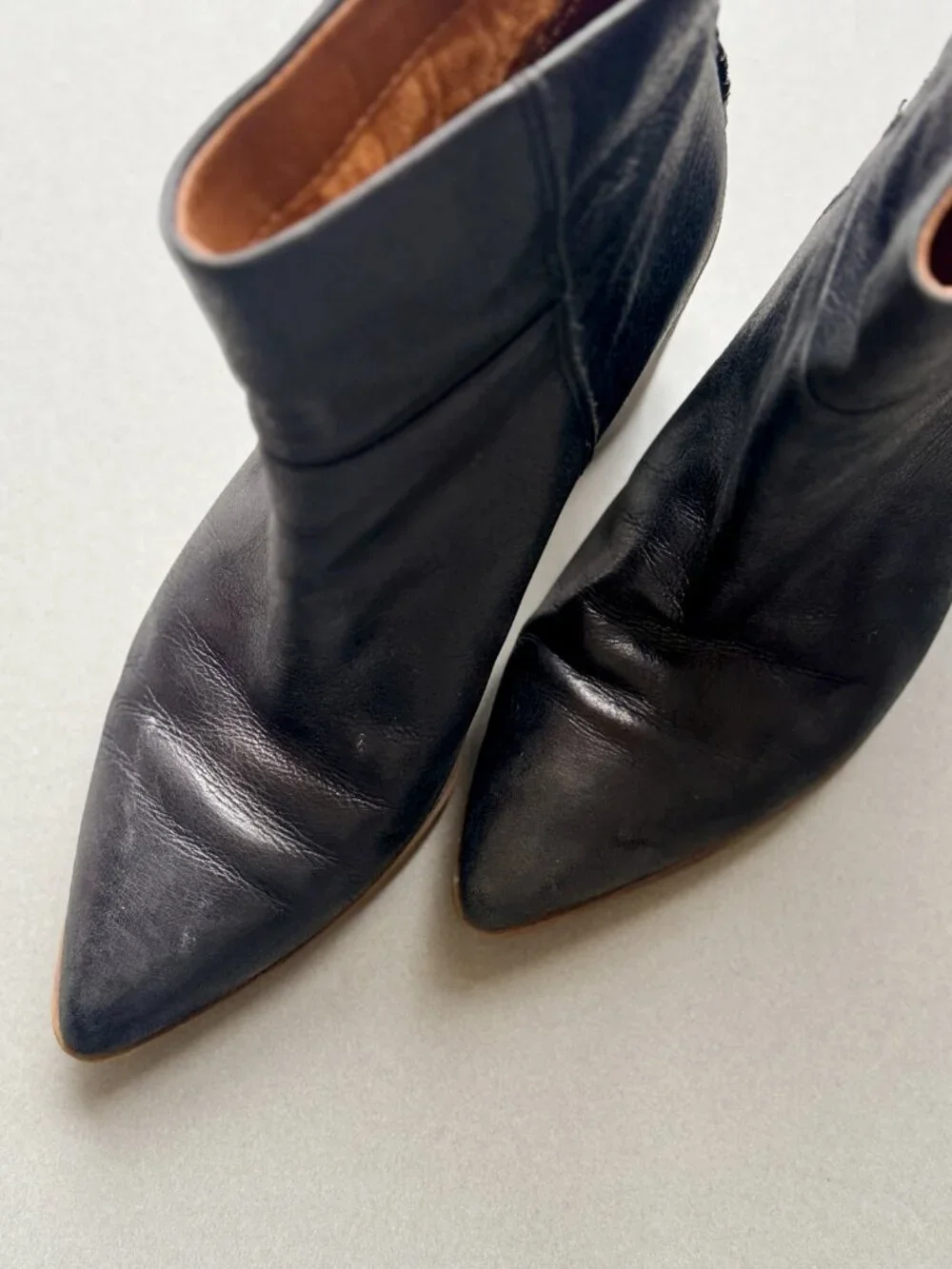 Franco Sarto Black Leather Pointed Toe Stacked Block Heel Back Zip Ankle Booties